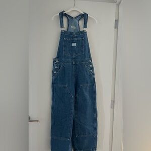 Levi baggy overalls